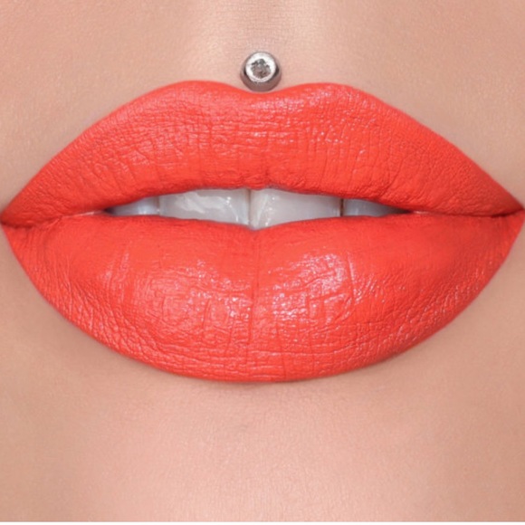 Jeffree Star Other - ONE LEFT🔥- BRAND NEW✨ JEFFREE STAR COSMETICS
Velvet Trap Lipstick (PRICK)